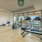 Luxury 4 Bedroom Condo - Amazing Bay View - Pool