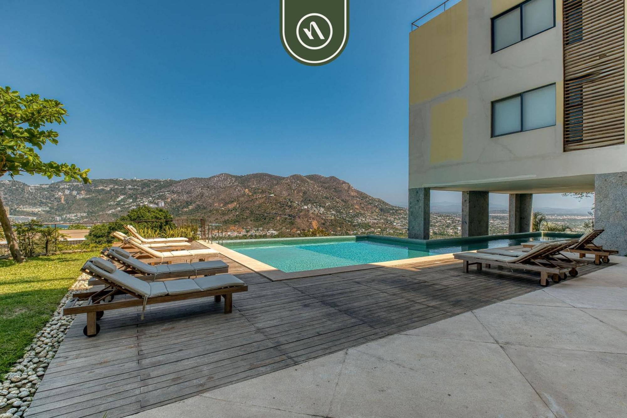 Luxury 4 Bedroom - Amazing Bay View - Pool * Acapulco