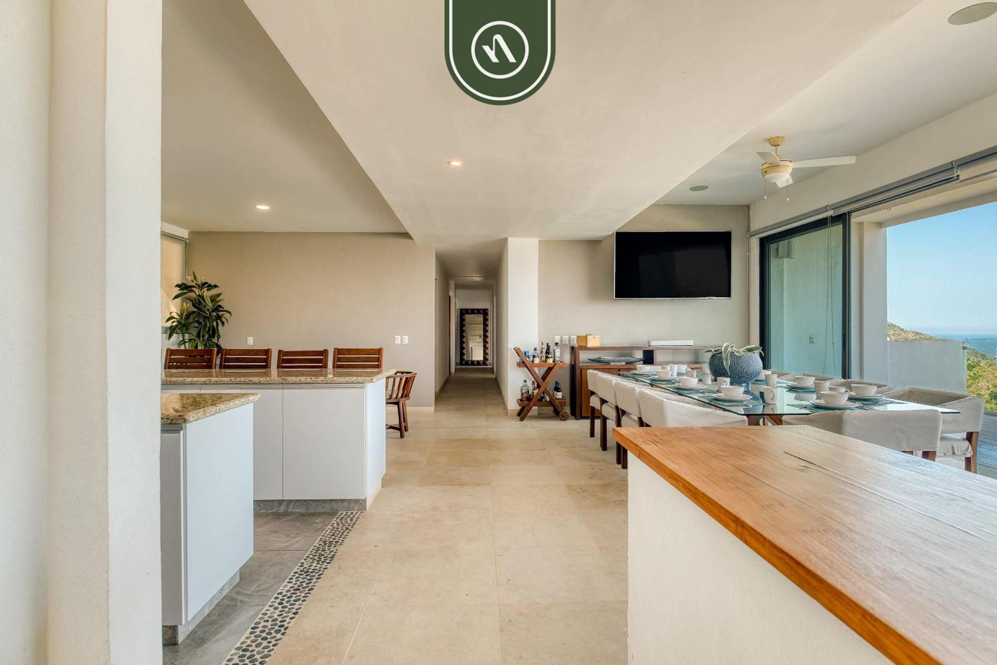 Luxury 4 Bedroom - Amazing Bay View - Pool